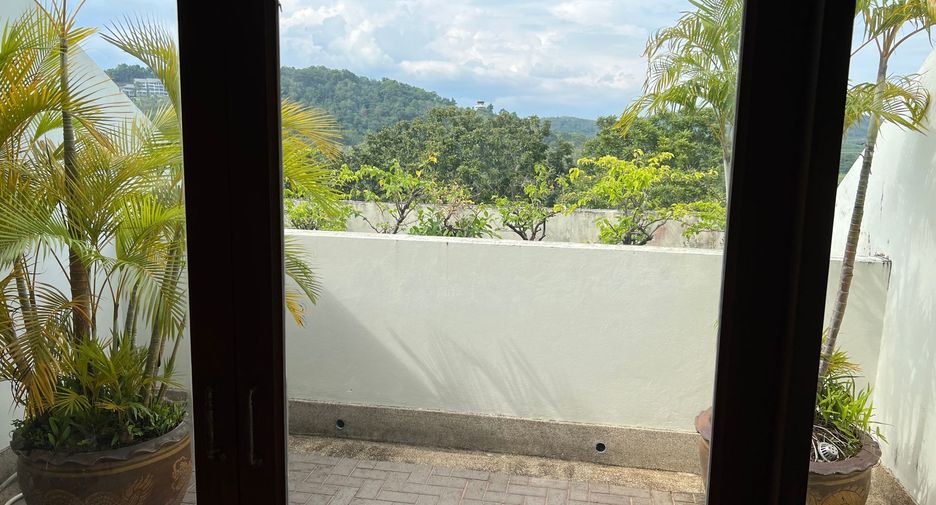 For sale 3 bedrooms condo in Thalang, Phuket