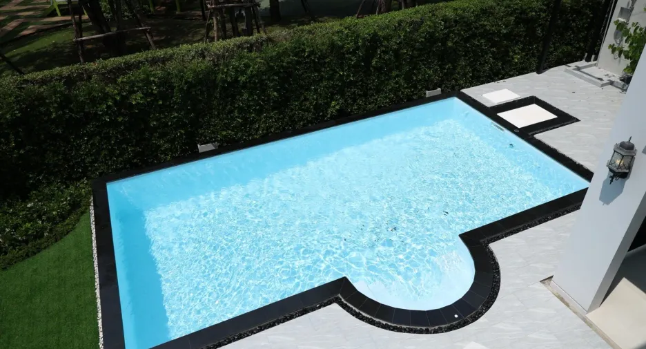 Villa en venta y en alquiler de 5 habitaciones en Saphan Sung, Bangkok