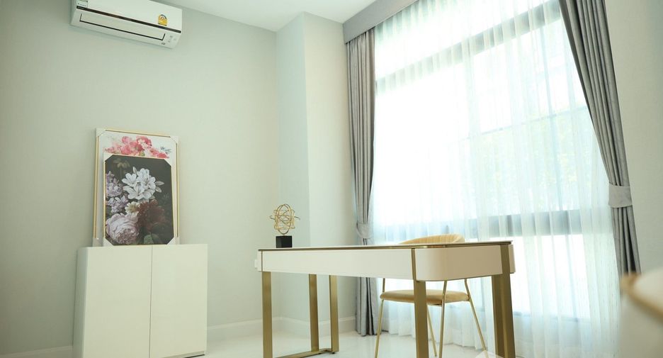 Villa en venta y en alquiler de 5 habitaciones en Saphan Sung, Bangkok