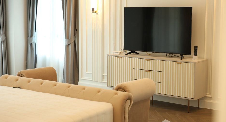 Villa en venta y en alquiler de 5 habitaciones en Saphan Sung, Bangkok