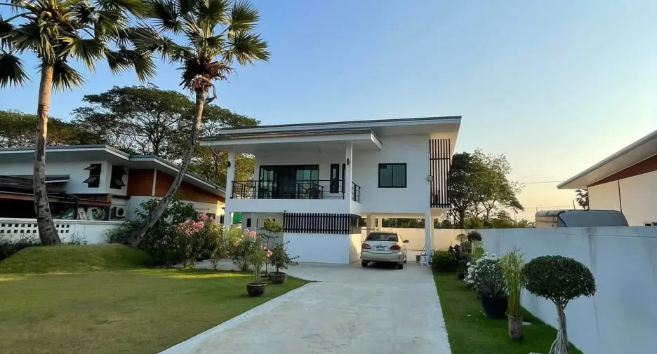 For sale 4 ベッドルーム house in Nakhon Chai Si, Nakhon Pathom