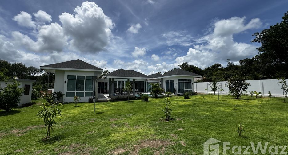 À vendre 5 chambres villa à Thalang, Phuket