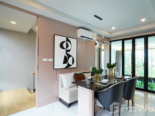 For sale 3 bedrooms townhouse in Lat Phrao, Bangkok