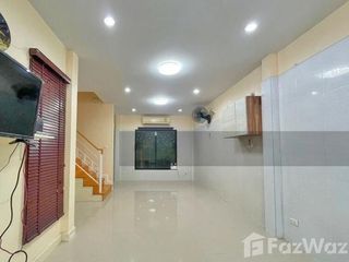 出售 3 卧室 联排别墅 在 Bang Khen, 曼谷