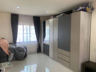 For sale and for rent 3 bedrooms house in Khan Na Yao, Bangkok