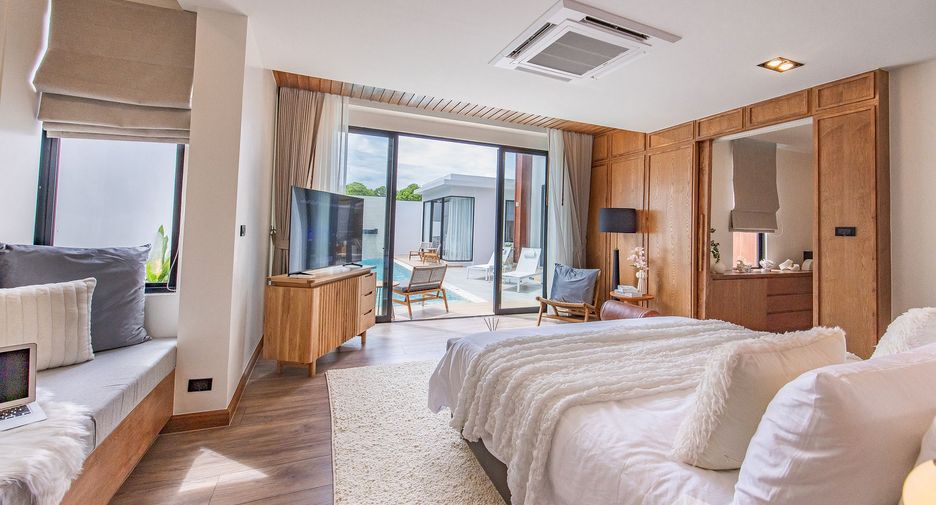 For sale 4 bedrooms villa in Mueang Phuket, Phuket