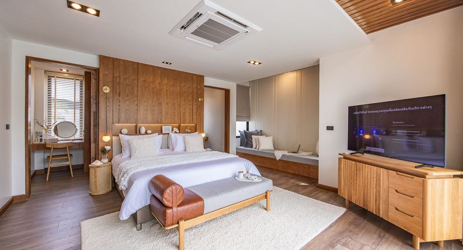 For sale 4 bedrooms villa in Mueang Phuket, Phuket
