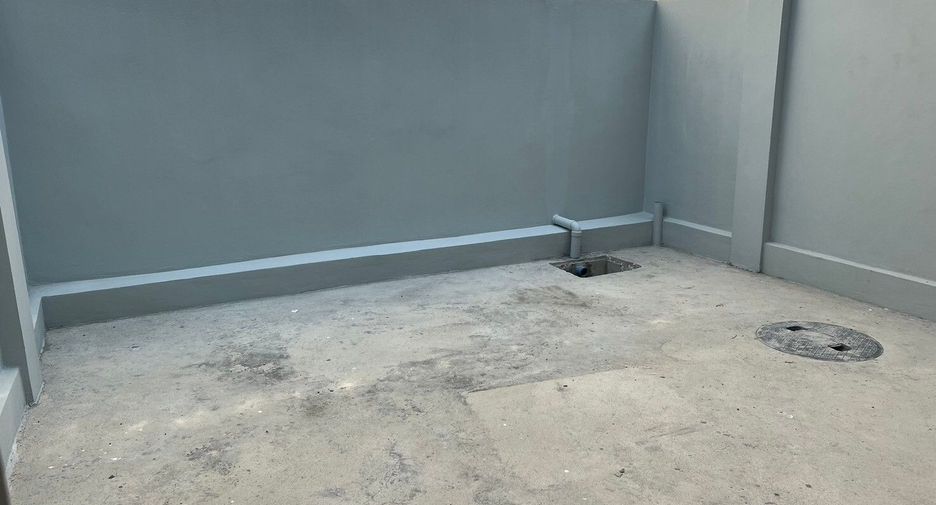 For sale 2 bedrooms townhouse in Sai Mai, Bangkok