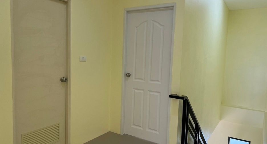 For sale 2 bedrooms townhouse in Sai Mai, Bangkok