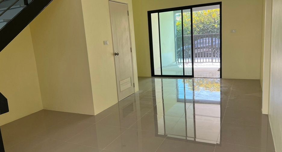 For sale 2 bedrooms townhouse in Sai Mai, Bangkok