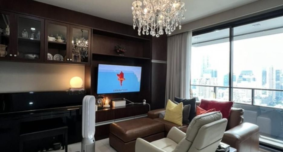 For sale 2 bedrooms condo in Bang Rak, Bangkok