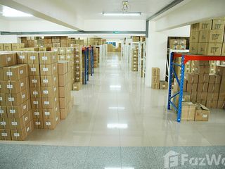 Gewerbefläche zum Kauf mit 8 Zimmer in Khlong San, Bangkok