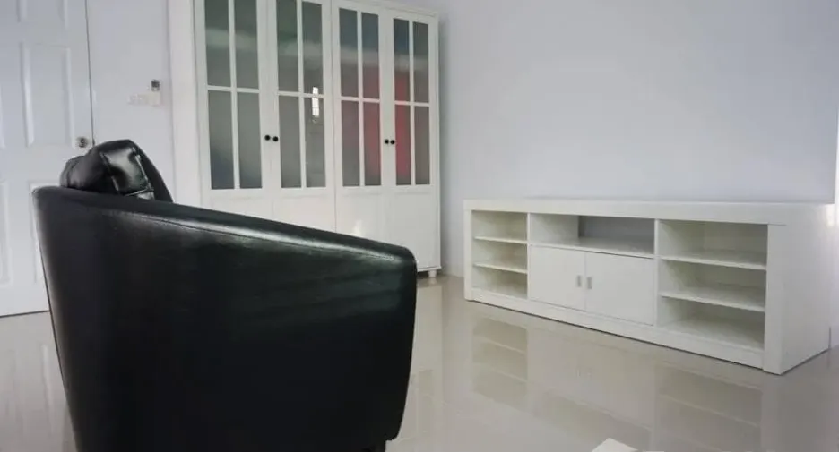 For rent 3 bedrooms house in Mueang Phuket, Phuket