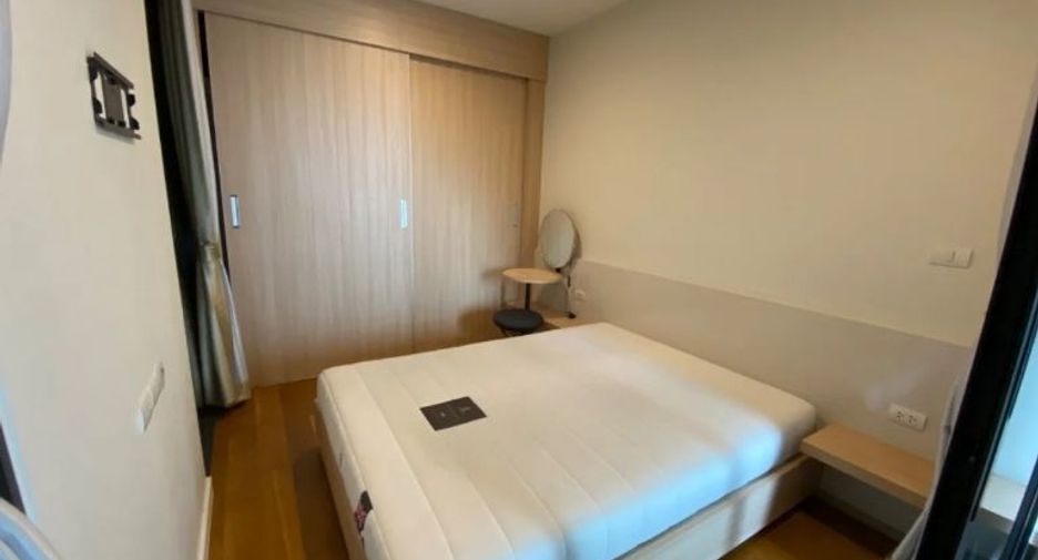 For sale 1 bed condo in Thon Buri, Bangkok