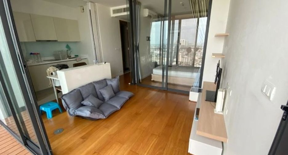 For sale 1 bed condo in Thon Buri, Bangkok