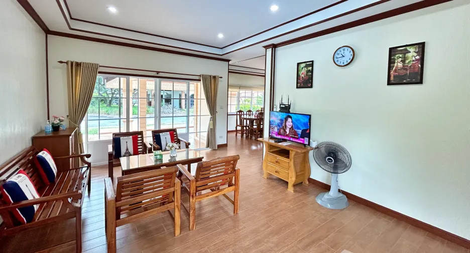 出租 3 卧室 独立屋 在 Klaeng, Rayong