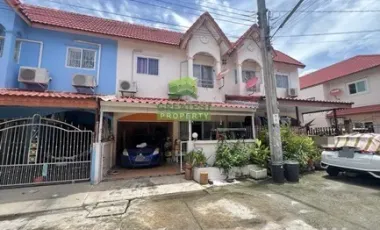 À vendre 3 chambres maison de ville à Nong Khaem, Bangkok