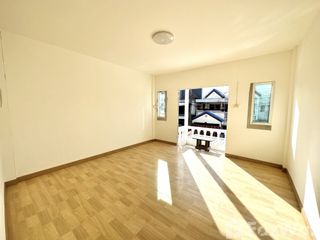 For sale 2 bedrooms townhouse in Bang Khae, Bangkok