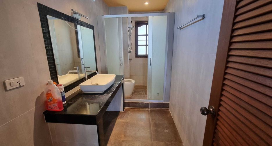 For sale 3 bedrooms villa in Mueang Phuket, Phuket