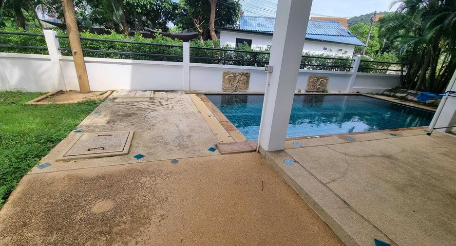 For sale 3 bedrooms villa in Mueang Phuket, Phuket