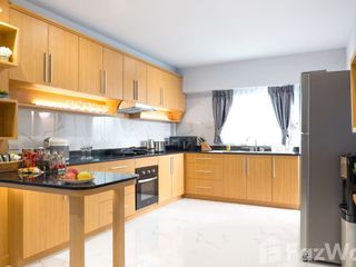 Villa zum Kauf mit 4 Zimmer in Bang Lamung, Chonburi
