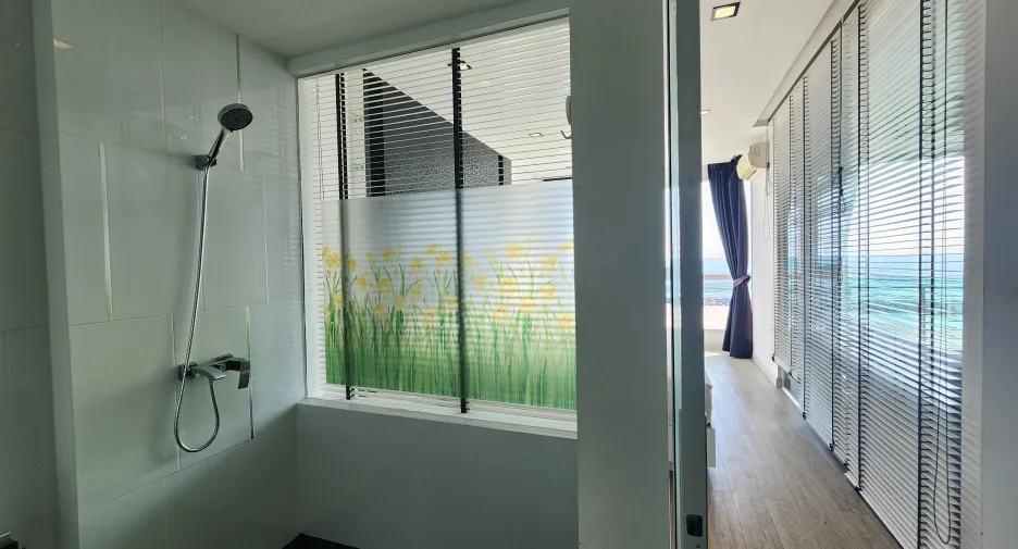 For rent 1 bed condo in Mueang Rayong, Rayong