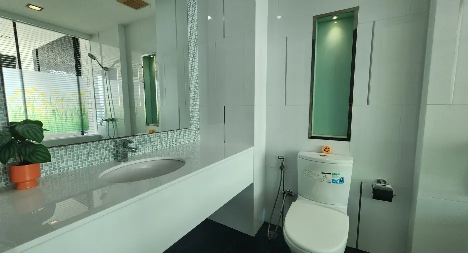 For rent 1 bed condo in Mueang Rayong, Rayong