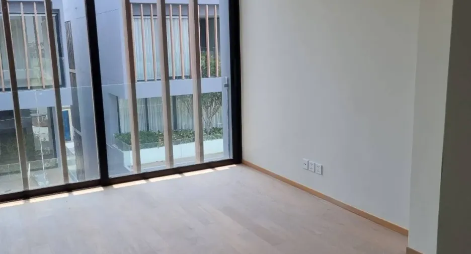 For sale 3 bedrooms retail Space in Prawet, Bangkok
