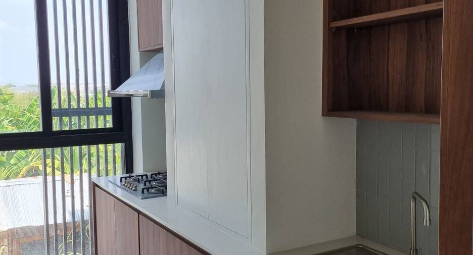 For sale 3 bedrooms retail Space in Prawet, Bangkok