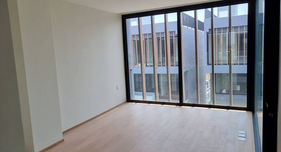 For sale 3 bedrooms retail Space in Prawet, Bangkok