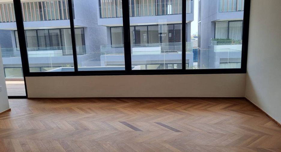 For sale 3 bedrooms retail Space in Prawet, Bangkok