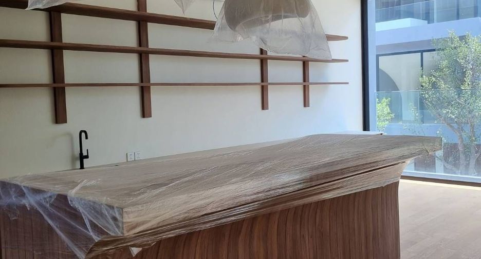 For sale 3 bedrooms retail Space in Prawet, Bangkok