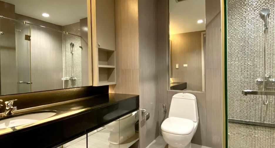 For sale and for rent 2 bedrooms condo in Watthana, Bangkok