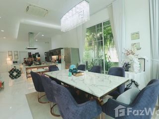 For sale 4 bedrooms house in Bang Sue, Bangkok