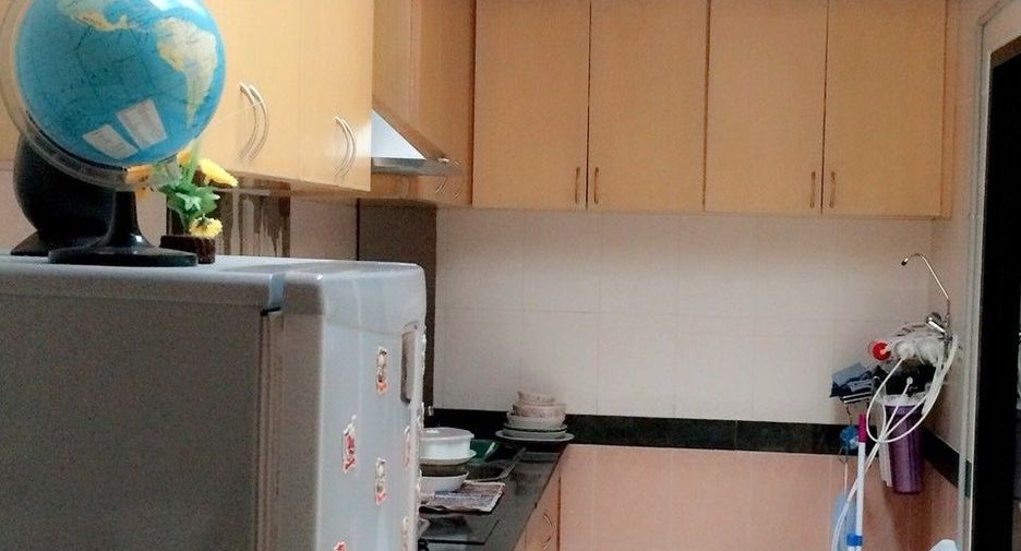 Reihenhaus zum Kauf mit 3 Zimmer in Bang Sue, Bangkok