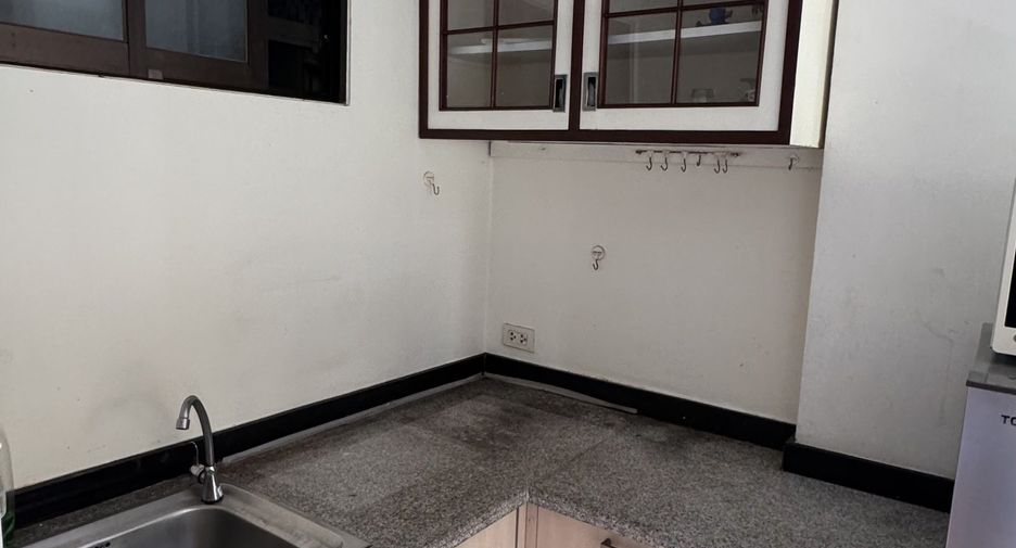 For sale studio condo in Sathon, Bangkok