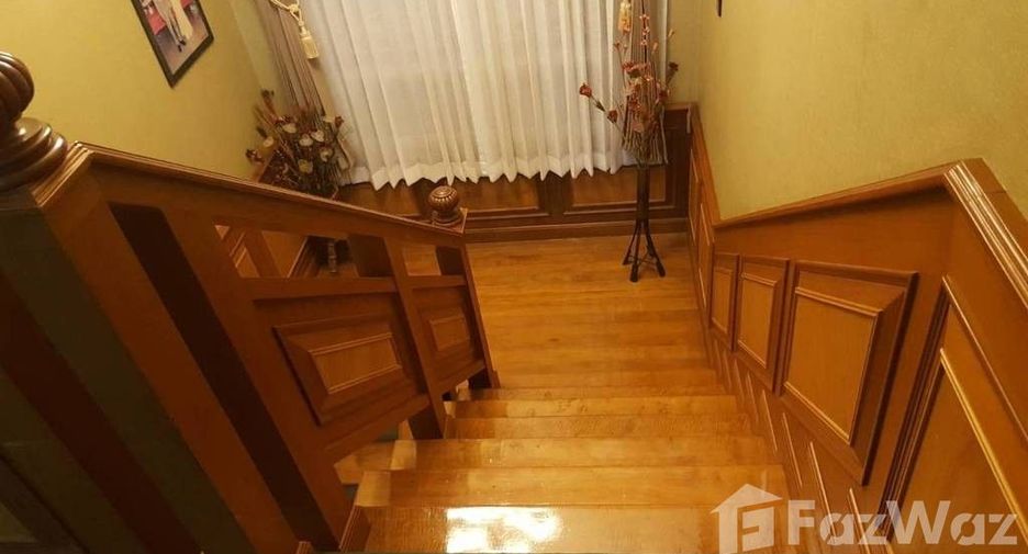 For sale 5 bedrooms house in Sai Mai, Bangkok