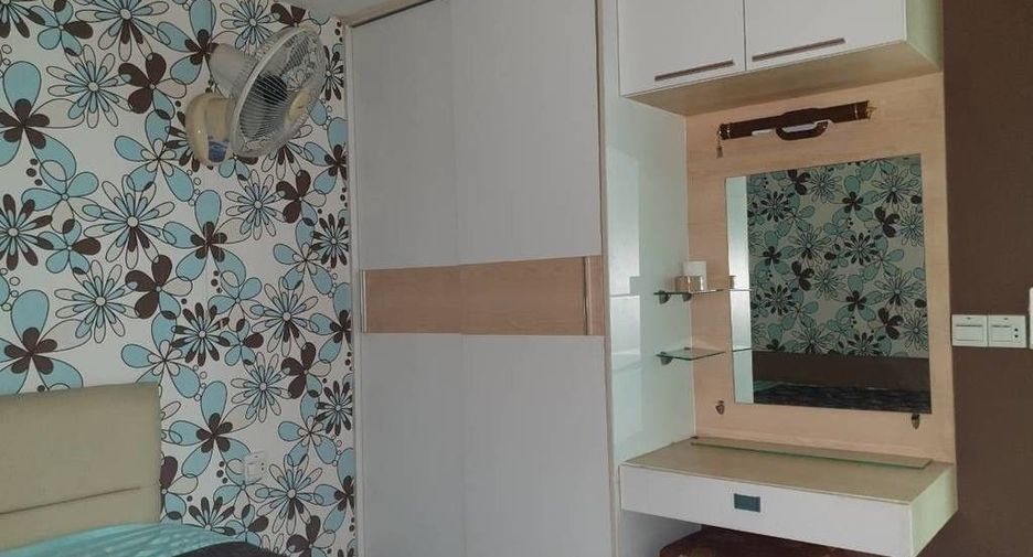 For sale 5 bedrooms house in Sai Mai, Bangkok