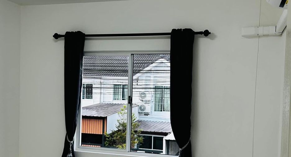 For rent 3 bedrooms townhouse in Thalang, Phuket