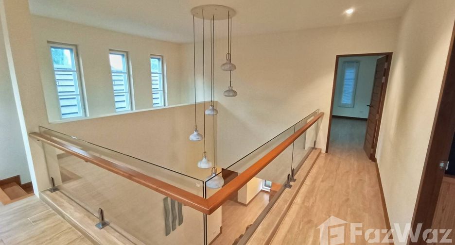 For sale 6 bedrooms villa in Sattahip, Chonburi