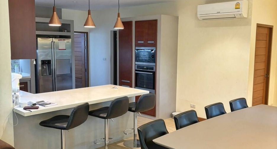 For sale 6 bedrooms villa in Sattahip, Chonburi