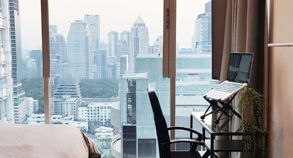 For sale 4 bedrooms condo in Pathum Wan, Bangkok