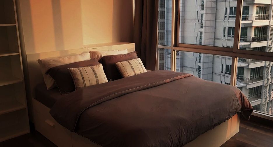 For sale 4 bedrooms condo in Pathum Wan, Bangkok