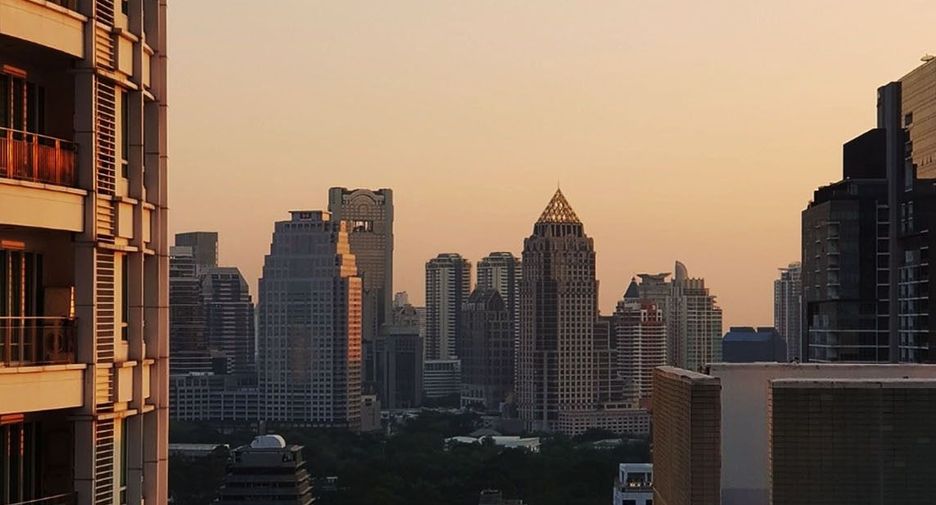 For sale 4 bedrooms condo in Pathum Wan, Bangkok