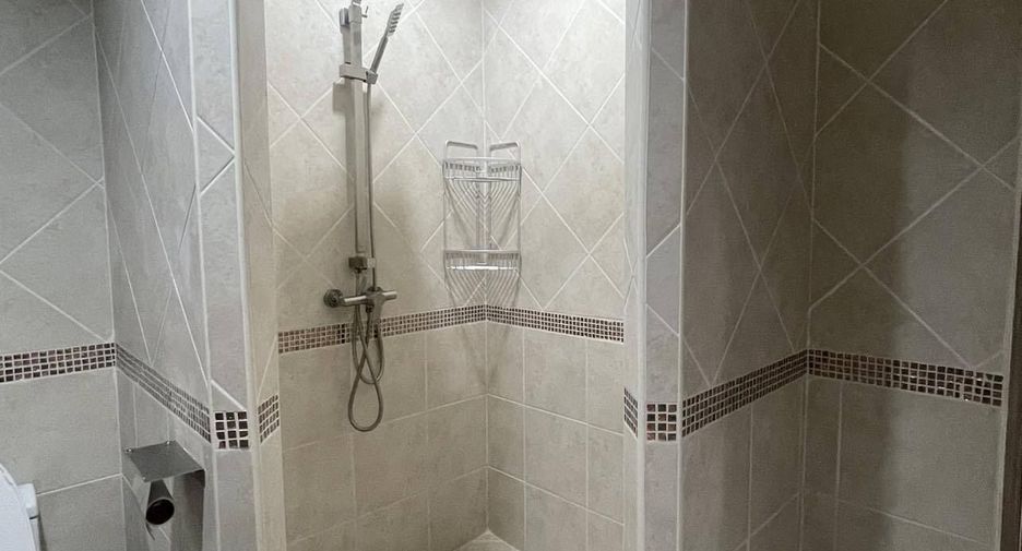 For rent and for sale 3 bedrooms condo in Bang Lamung, Chonburi