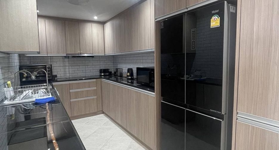 For rent and for sale 3 bedrooms condo in Bang Lamung, Chonburi