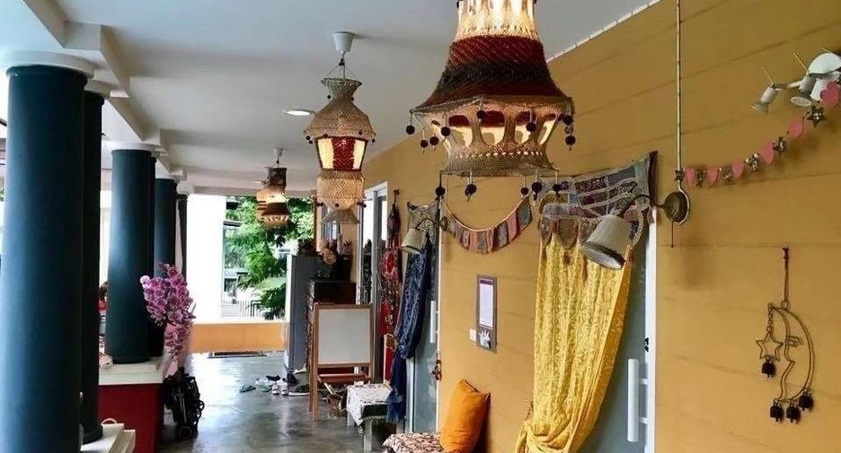 For sale 7 bedrooms hotel in Lat Phrao, Bangkok