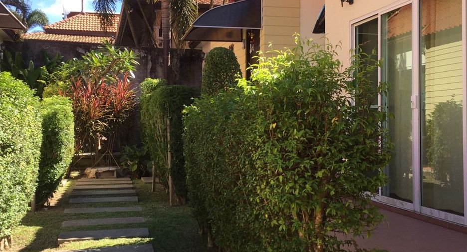 For rent 1 bed villa in Mueang Phuket, Phuket