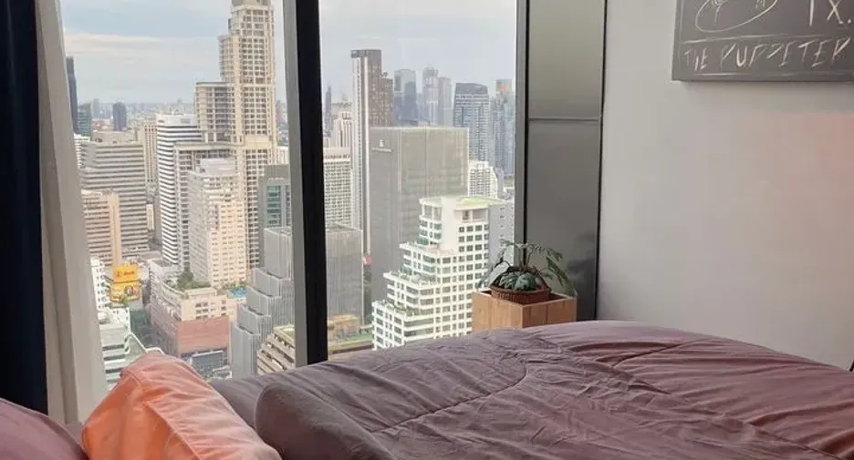 For sale and for rent 4 bedrooms condo in Watthana, Bangkok