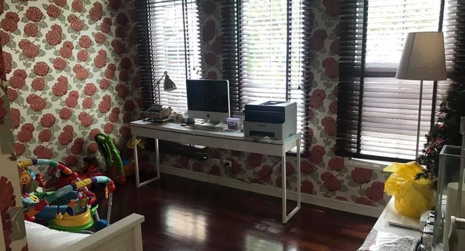 For sale 3 bedrooms house in Bang Bon, Bangkok